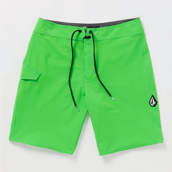Other - Volcom: LIDO SOLID MOD-TECH TRUNKS Sz: 31